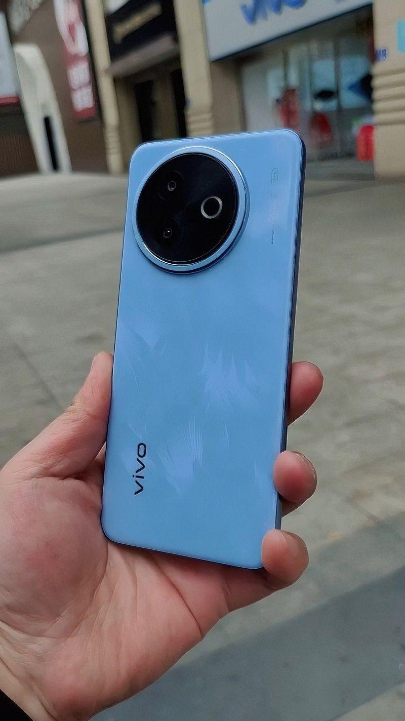 千元神机 vivo Y300i,真的太绝啦!